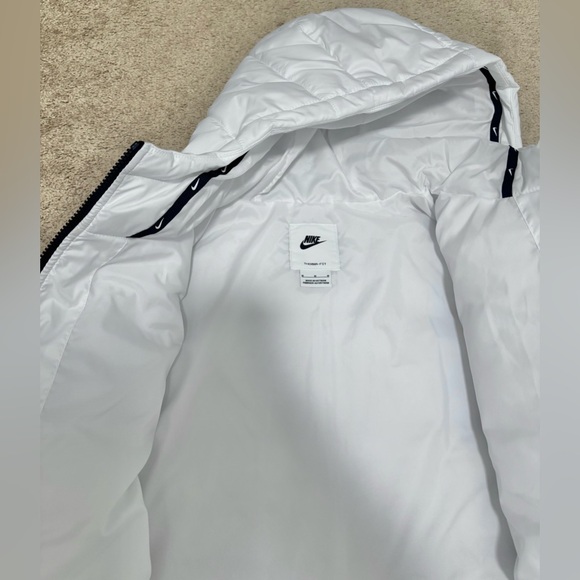 nike white coat womens